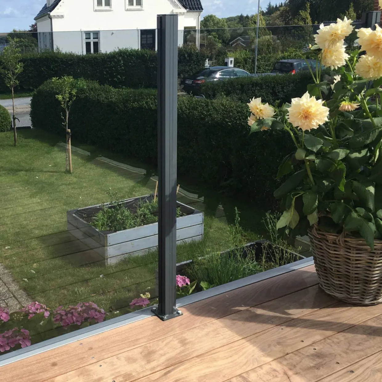 med Aluminiumskena Rökfärgat 100x100