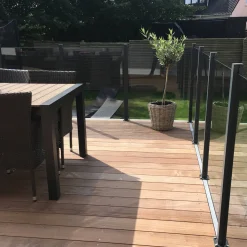 med Aluminiumskena Rökfärgat 100x100