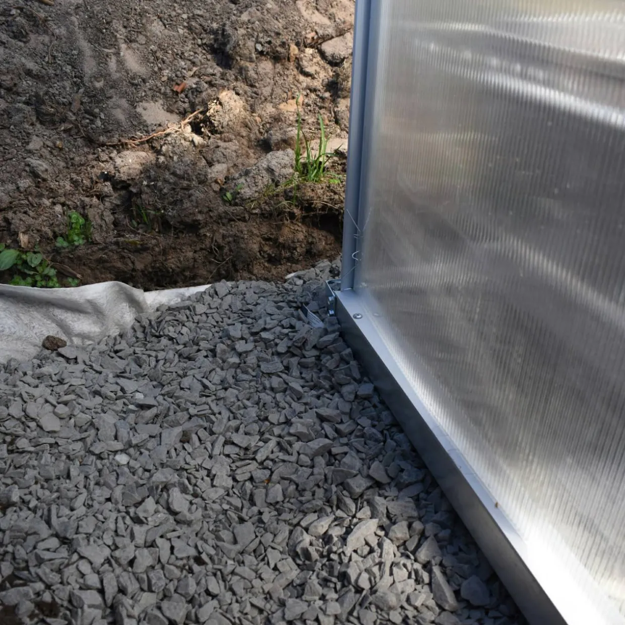 Svart Aluminiumstomme med Skjutdörr & Öppningsbara Polykarbonatfönster, 8,2 m²